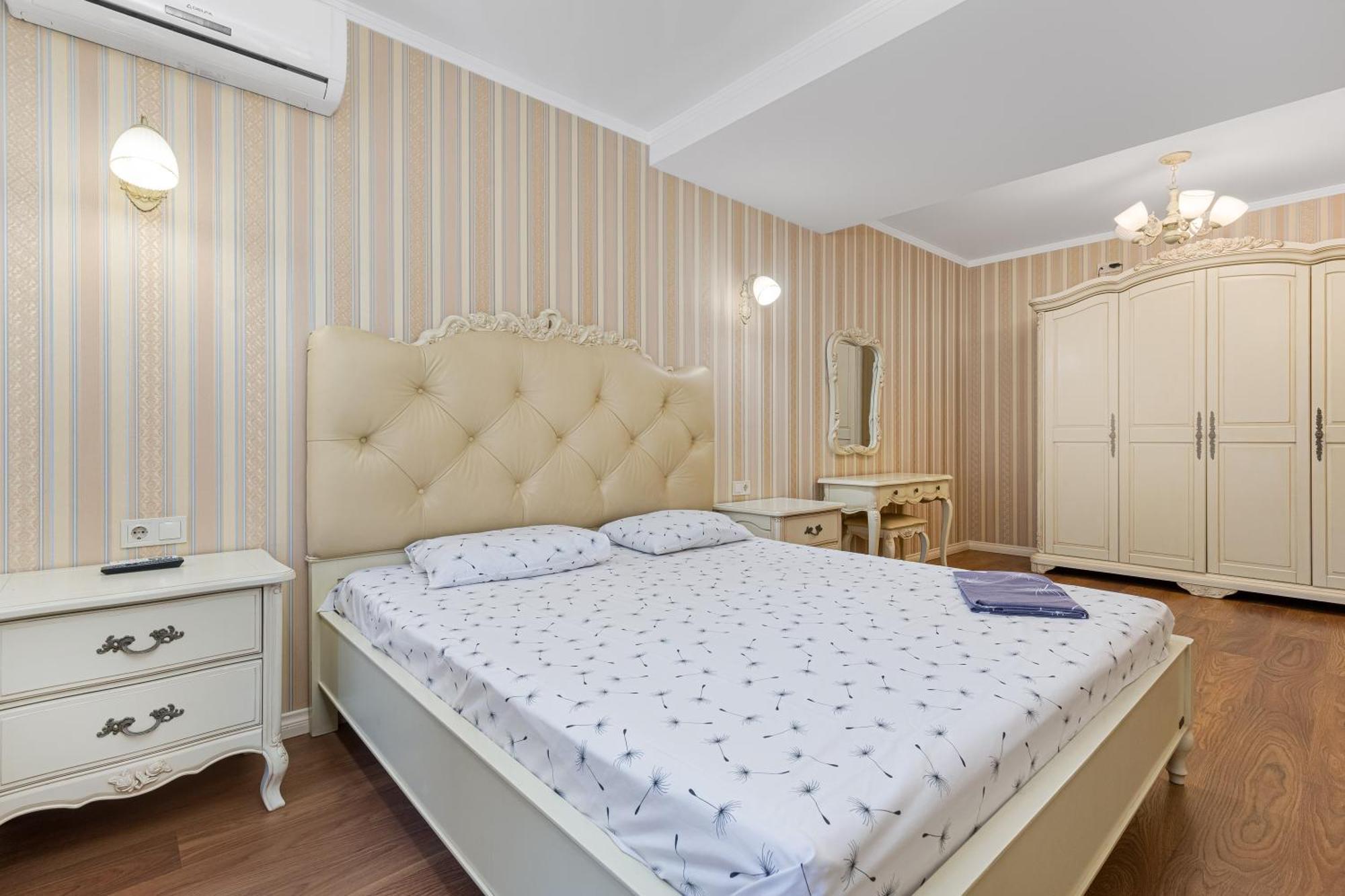 Deribasivska 10 Luxury Apartment Одесса Экстерьер фото
